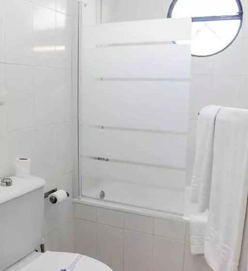 Hotelli Vía Sevilla   Cádiz By Ma 22 Puntos