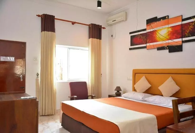 Yolanda Villa Negombo