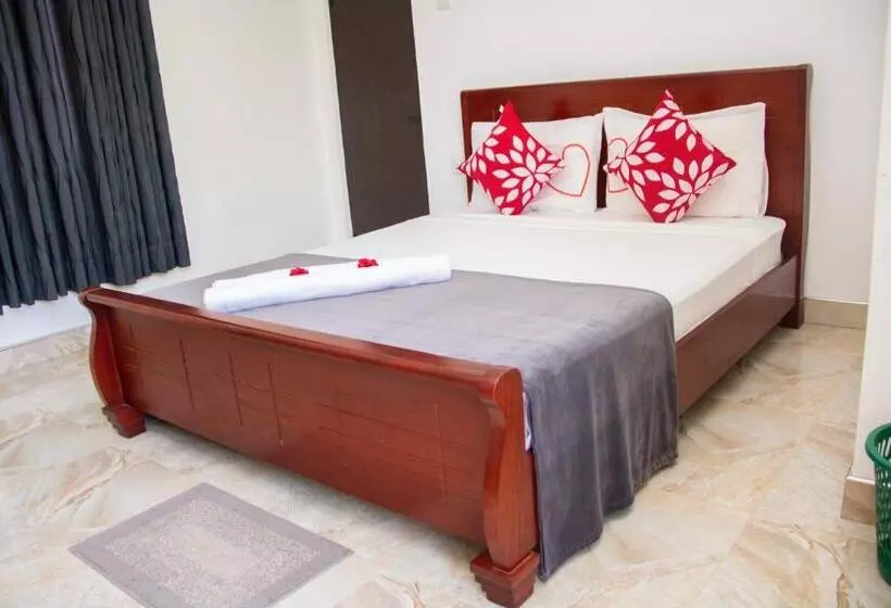 Yolanda Villa Negombo