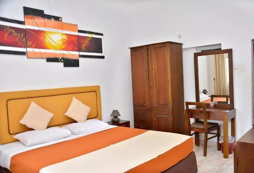 Yolanda Villa Negombo