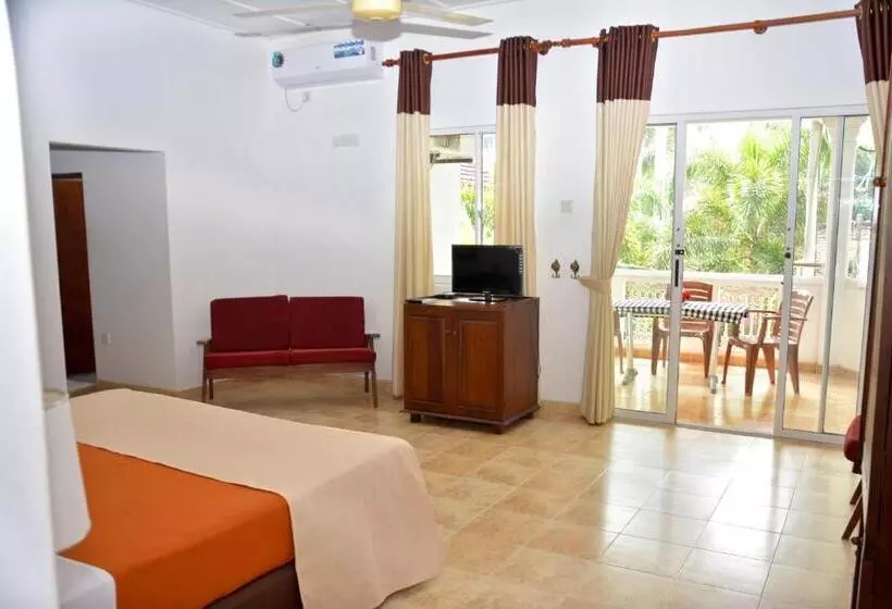 Yolanda Villa Negombo