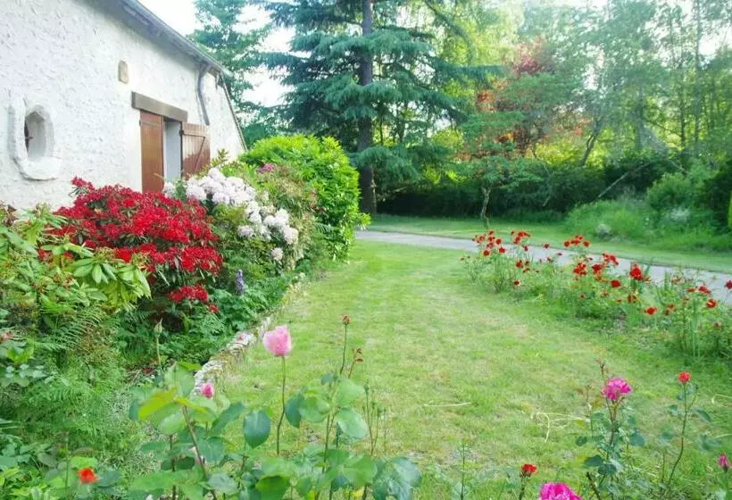 تختخواب و صبحانه La Petite Marguerite