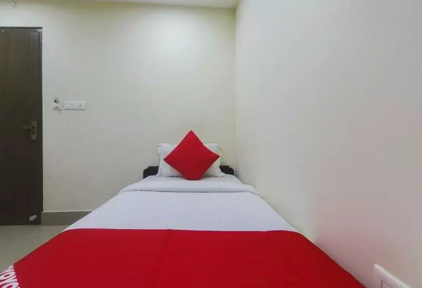 Hotel Oyo 27619  Blue Bird Annexe