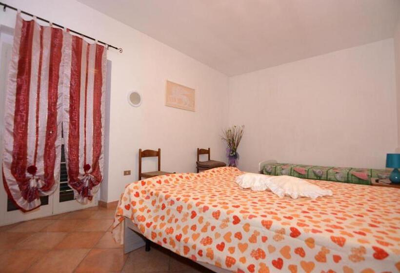 פנסיון Short Lets Affittacamere