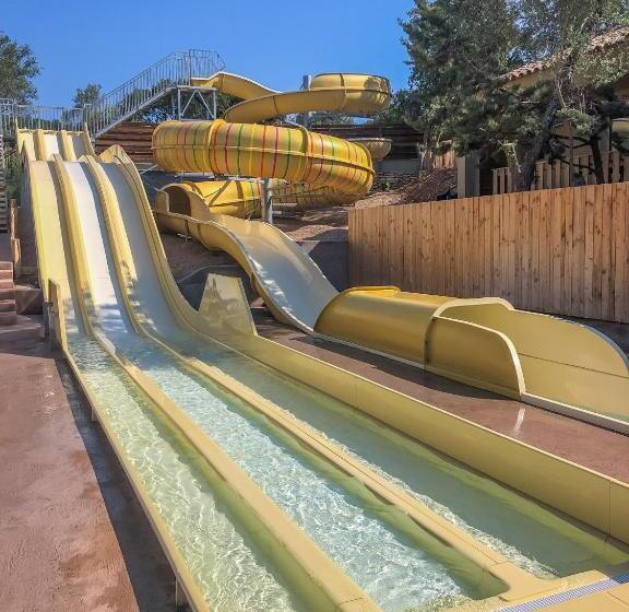 אתר נופש Les Suites De Pertamina