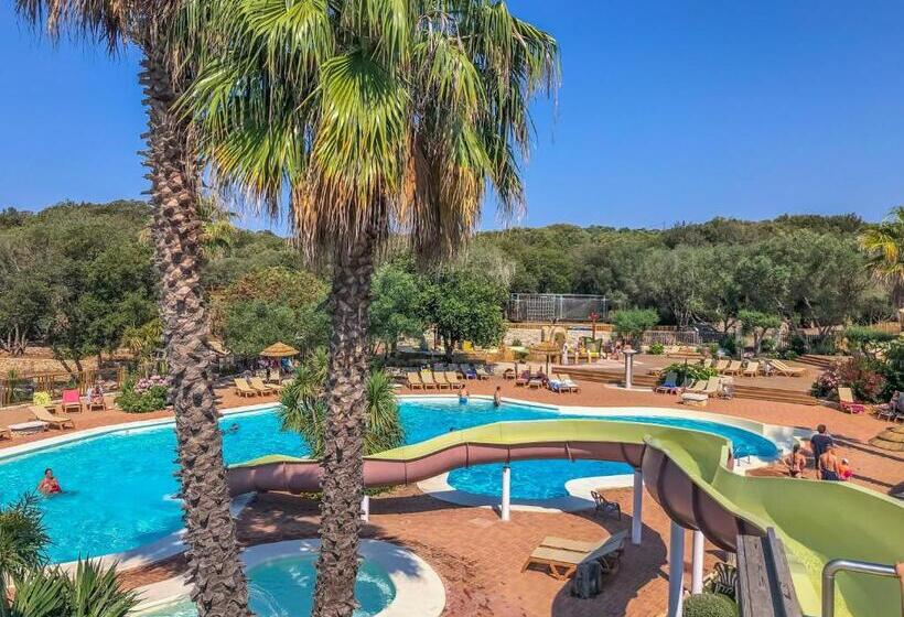 אתר נופש Les Suites De Pertamina