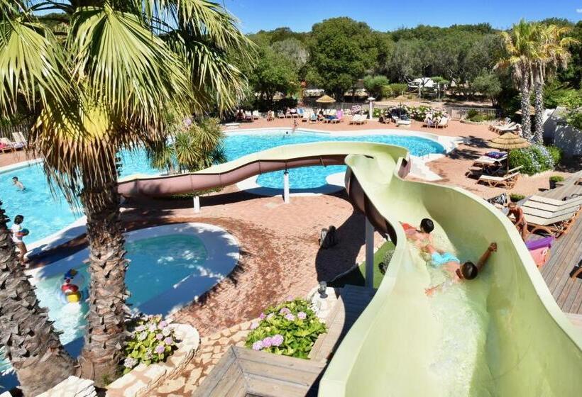 אתר נופש Les Suites De Pertamina