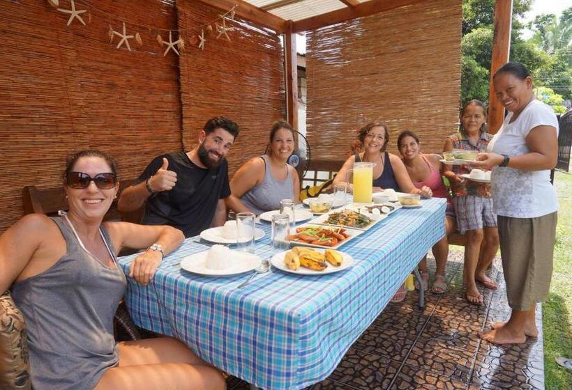 Albergue Intoy S Place