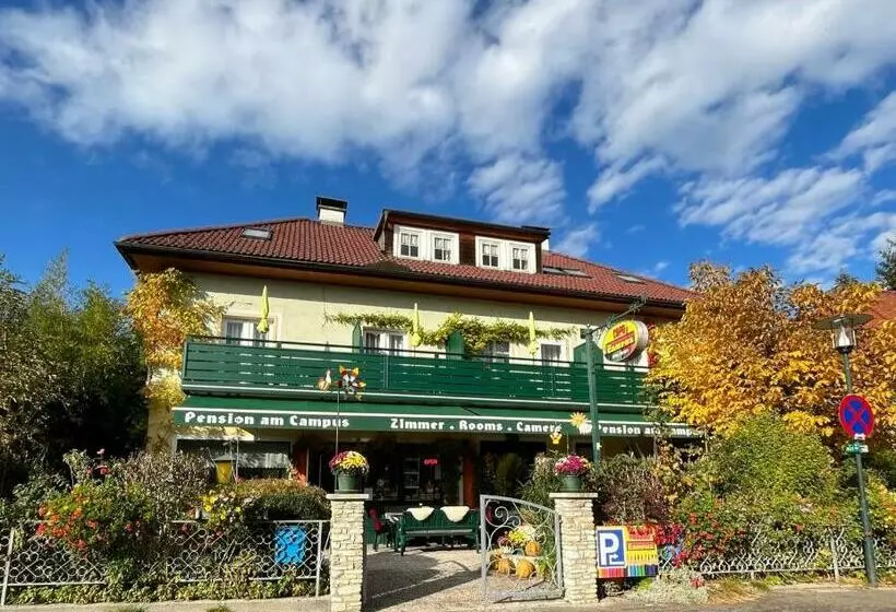 Aamiaismajoitus (B&B) Pension Am Campus Velden