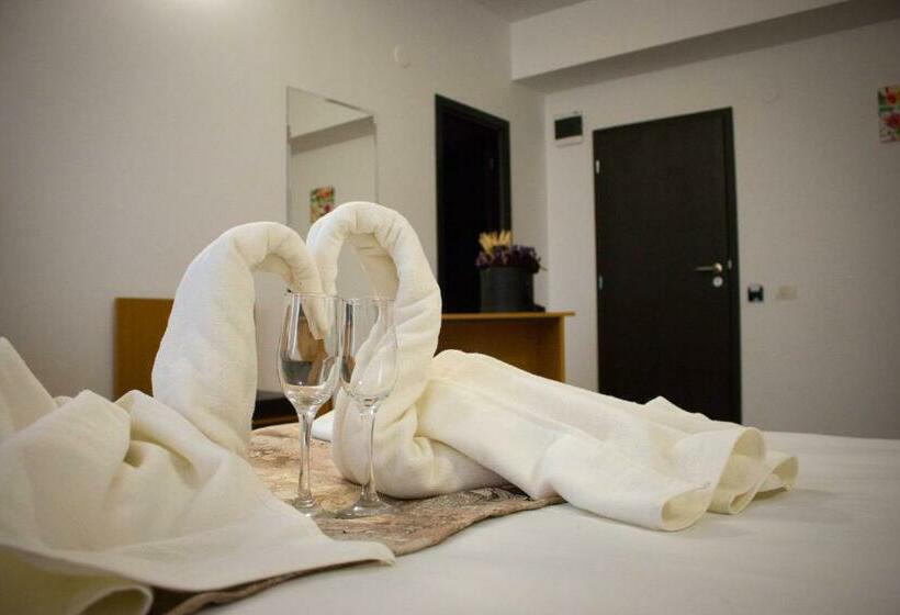 Отель Rent Room N&s