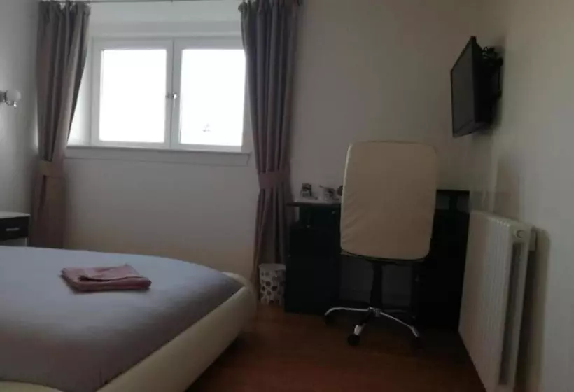 Ardenlea House Hotel B&b