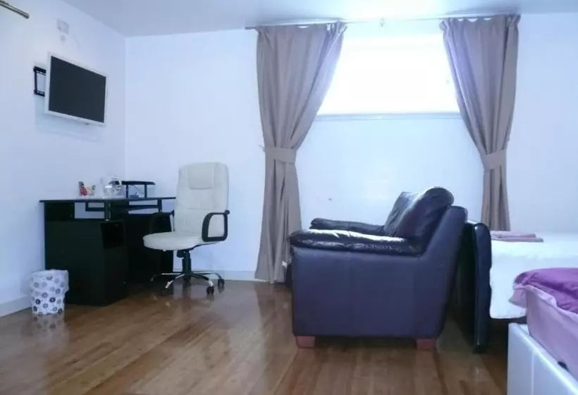 Ardenlea House Hotel B&b