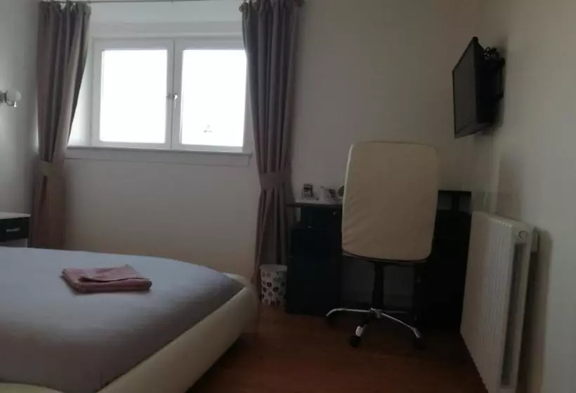 Ardenlea House Hotel B&b