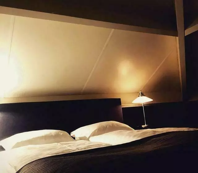Bed And Breakfast De Biesbosch   In  T Riet