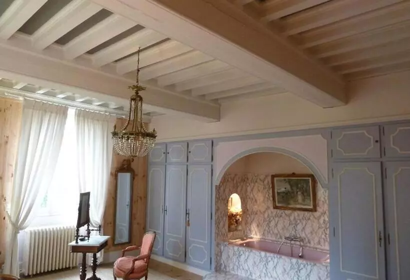 Aamiaismajoitus (B&B) Hôtes De Montboulan