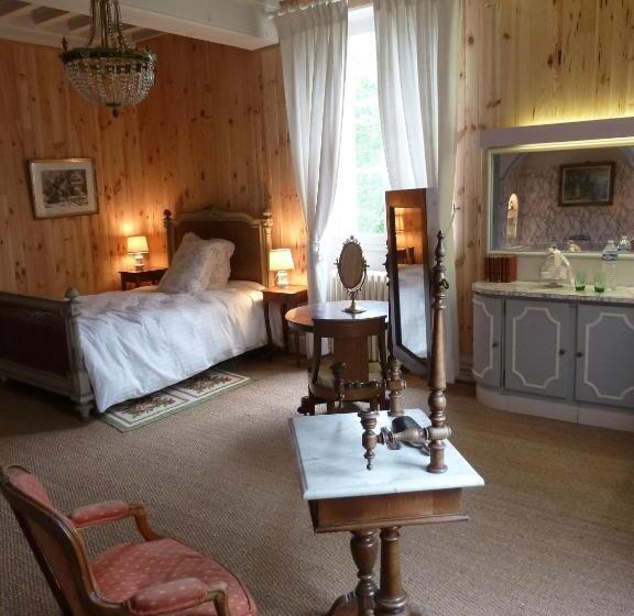 تختخواب و صبحانه Hôtes De Montboulan