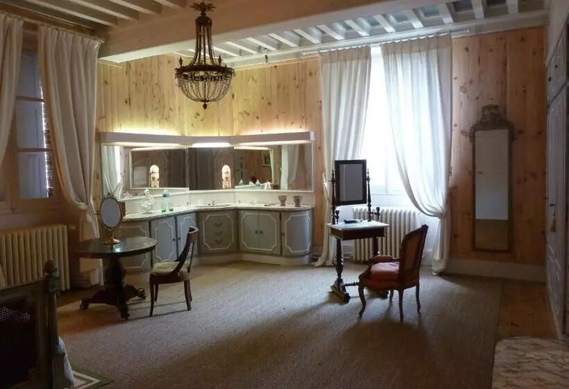 Aamiaismajoitus (B&B) Hôtes De Montboulan