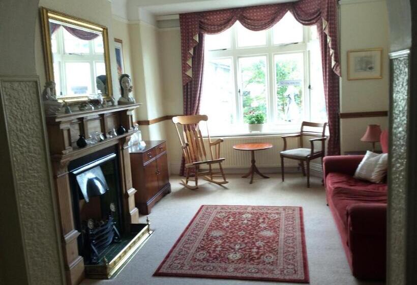 Bed and Breakfast The Old Post House