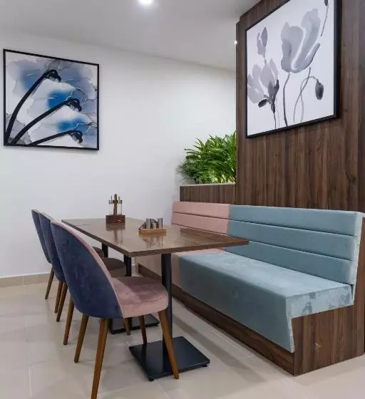 هتل Hôtel L Europe