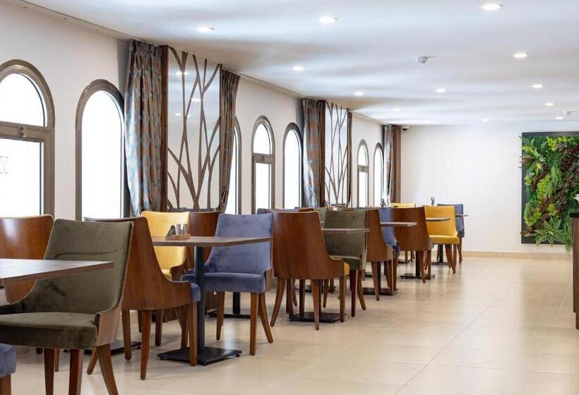 هتل Hôtel L Europe