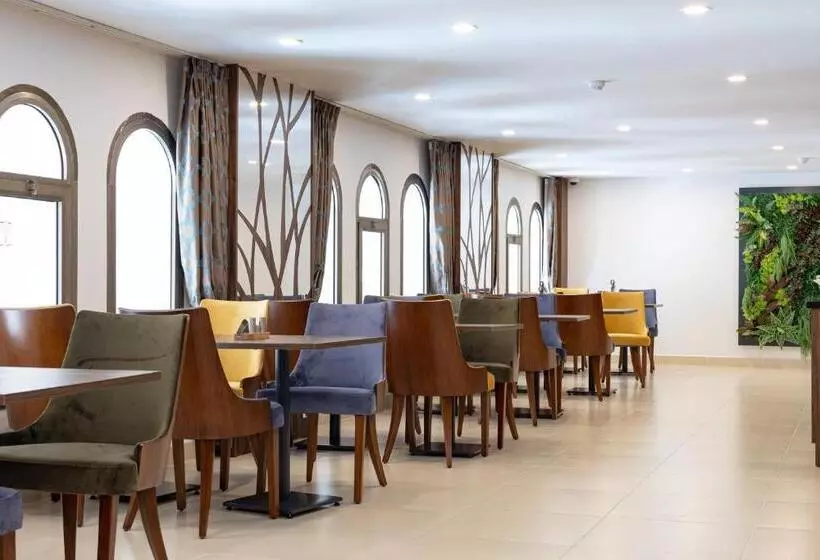 هتل Hôtel L Europe