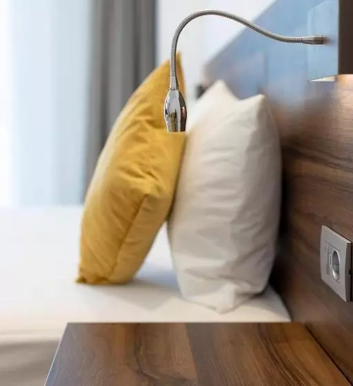 هتل Hôtel L Europe