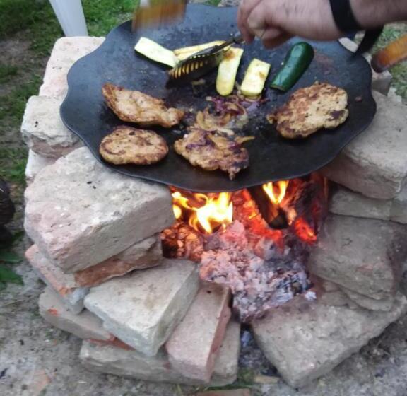 膳宿费 Helesfa Vendégház