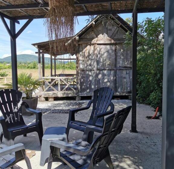 بنسيون Le Clos De La Chardonnière