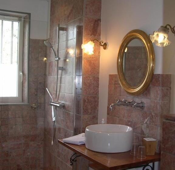 بنسيون Le Clos De La Chardonnière