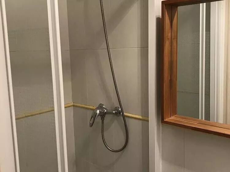 Hôtel (catégorie 1/2 *) Pensión Apolo Xi