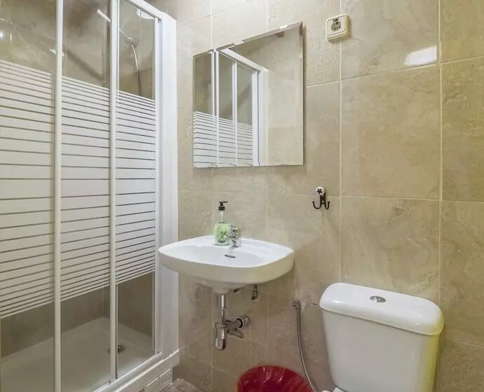 Hôtel (catégorie 1/2 *) Pensión Apolo Xi