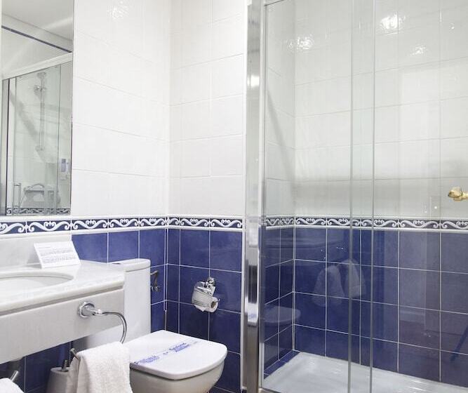 مسافرخانه Rincon De Gran Via