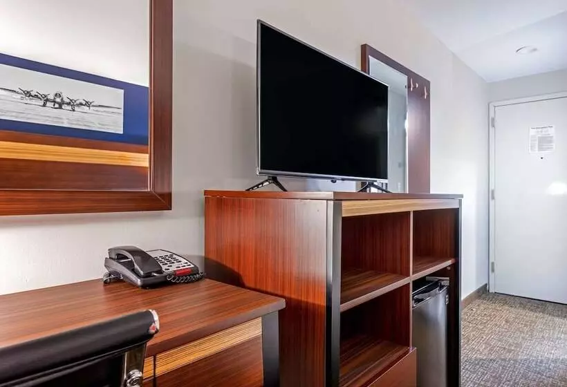 Avion Inn Near Lga Airport, Ascend Hotel Collection