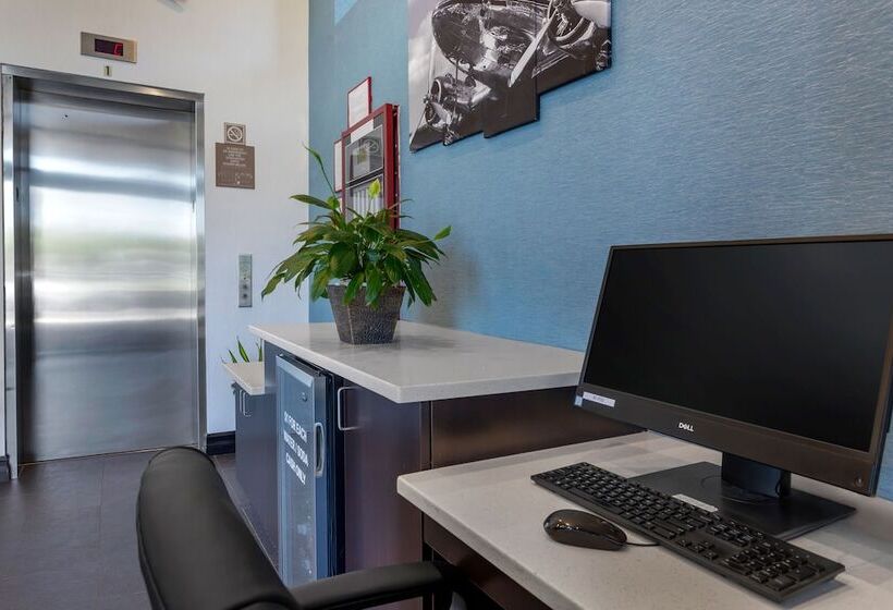 Avion Inn Near Lga Airport, Ascend Hotel Collection