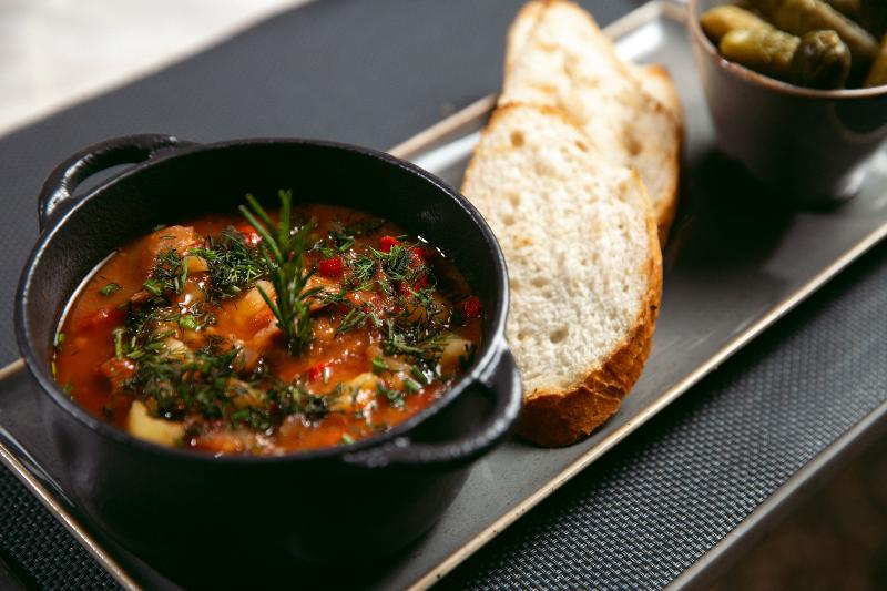 Отель Carpathia