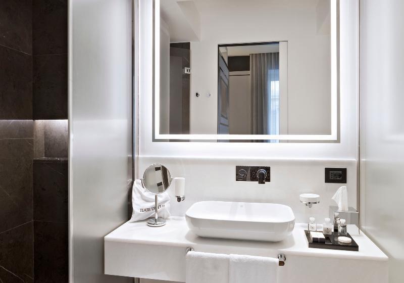 هتل Corso 281 Luxury Suites