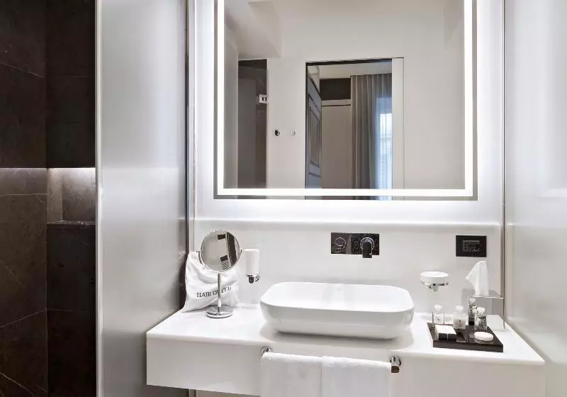 בית מלון כפרי Corso 281 Luxury Suites