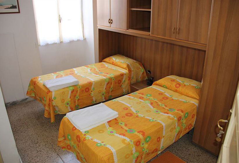 هتل Foresteria Roma Esercito Della Salvezza