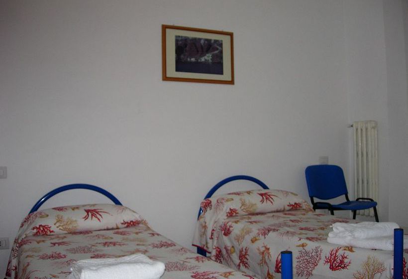 هتل Foresteria Roma Esercito Della Salvezza