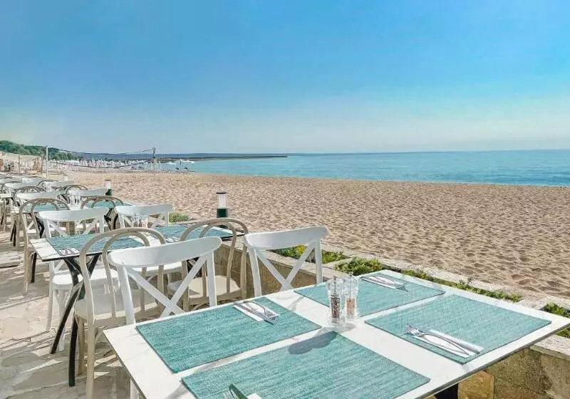 ホテル Grifid Moko Beach   24 Hours Ultra All Inclusive & Private Beach