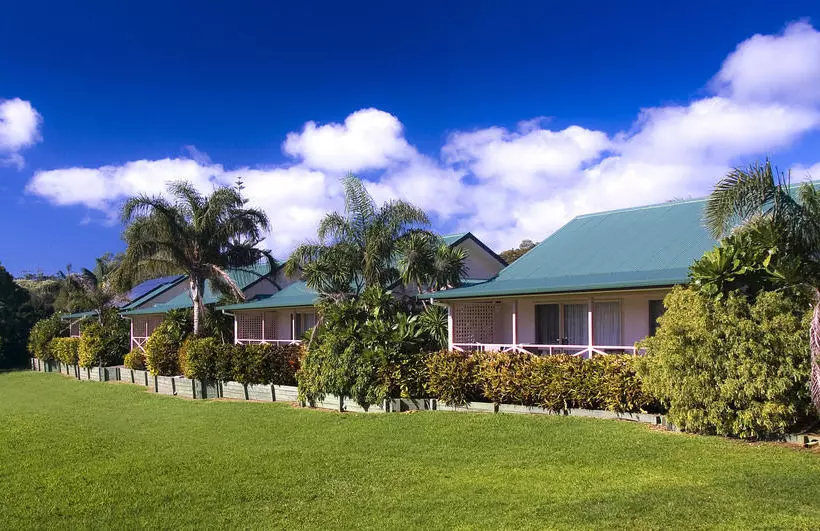 هتل Poinciana Cottages