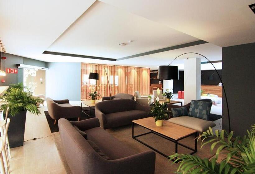 هتل Raval De La Mar