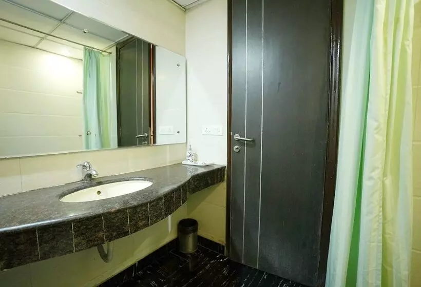 ホテル Silver Stone Karol Bagh New Delhi