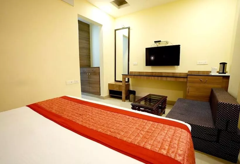 ホテル Silver Stone Karol Bagh New Delhi