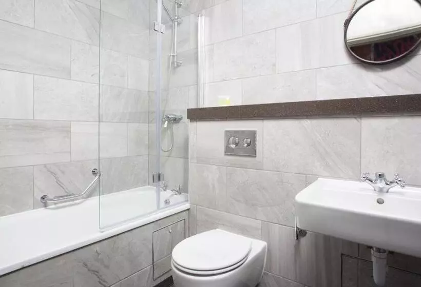 호텔 The Ship & Trades