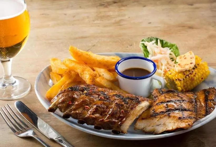 호텔 The Ship & Trades