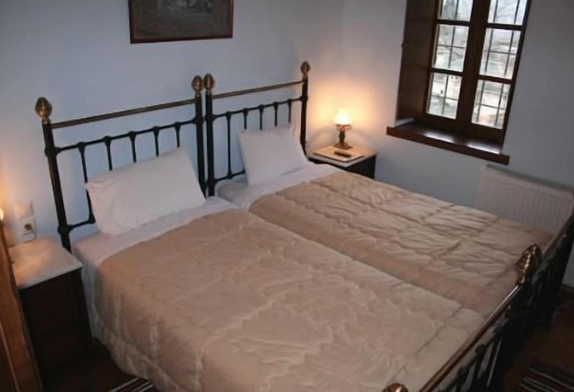 Pensionat Nikolas Guesthouse