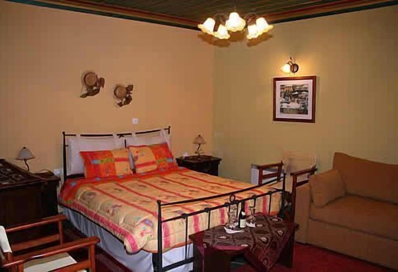 Pensionat Nikolas Guesthouse