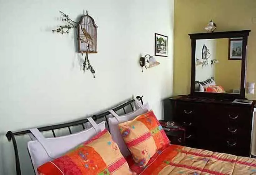 Pensionat Nikolas Guesthouse