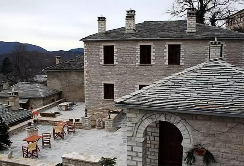 Pensionat Nikolas Guesthouse